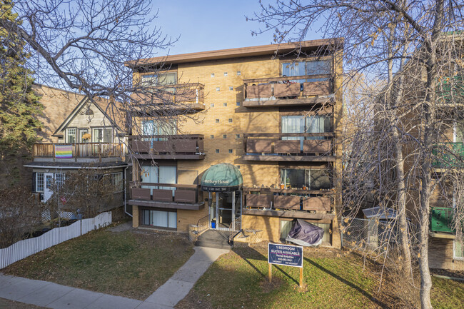 Canterbury House in Calgary, AB - Building Photo - Building Photo