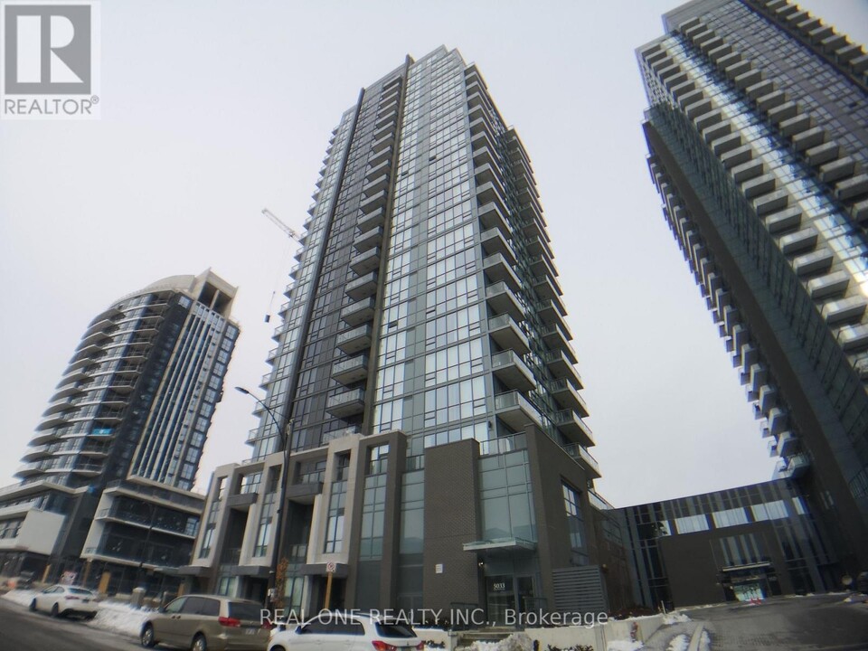 5033-5033 Four Springs Ave in Mississauga, ON - Building Photo