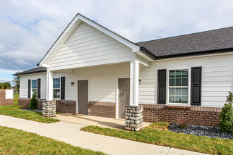 Ash Park Apartments in Richmond, KY - Building Photo - Building Photo