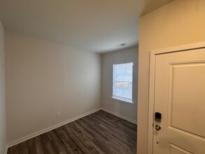 6025 Crosswinds Dr in Chesterfield, VA - Building Photo - Building Photo