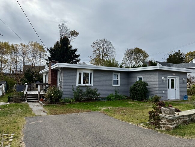 property at 18 Bay St