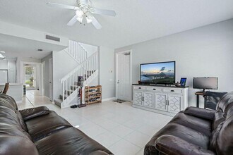 4030 Parkside Dr in Jupiter, FL - Building Photo - Building Photo