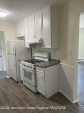 82 Amberly Dr in Englishtown, NJ - Building Photo - Building Photo