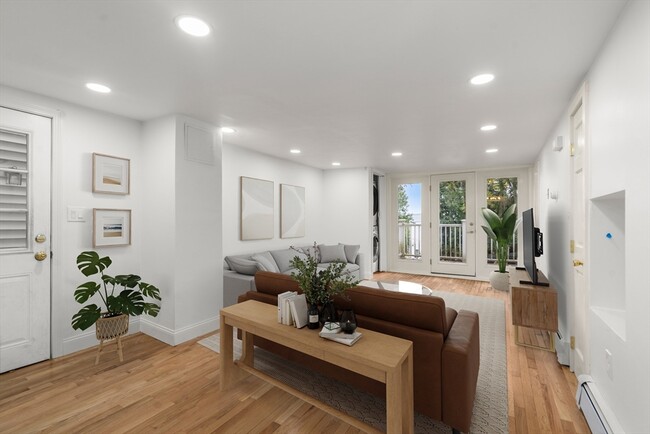 property at 431 E 6th St