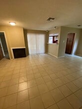 1800 West Ln in Kerrville, TX - Building Photo - Building Photo