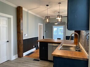 37 Wyoming St E in St. Paul, MN - Building Photo - Building Photo