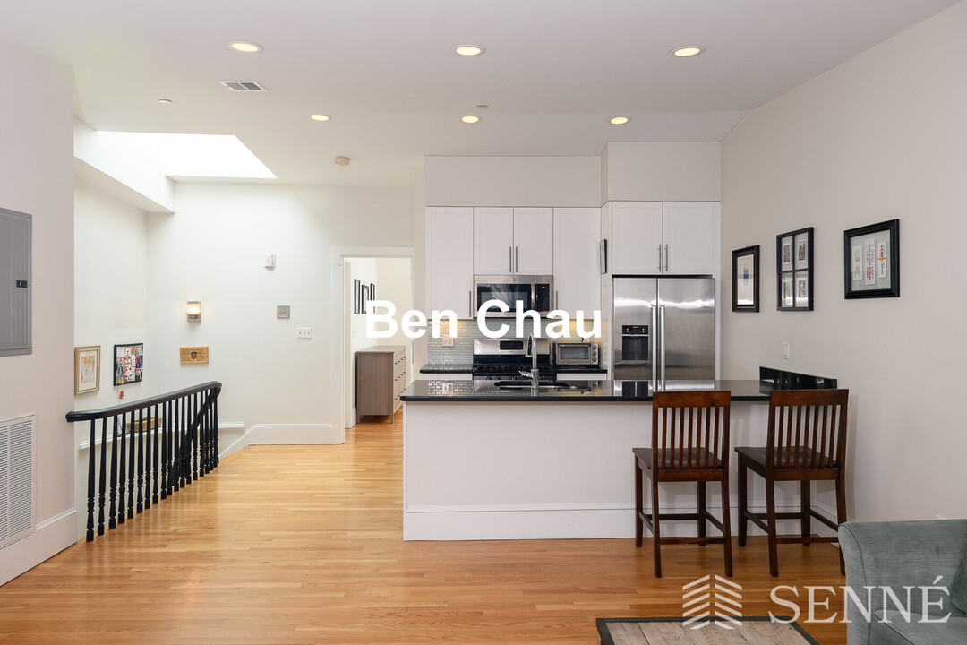 87 3rd St, Unit 2B in Cambridge, MA - Foto de edificio