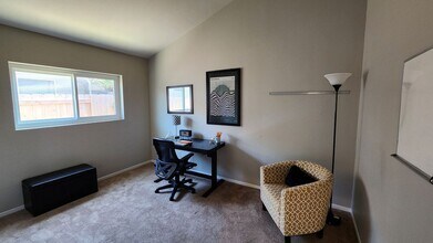 911 Patria Cir in Atascadero, CA - Building Photo - Building Photo