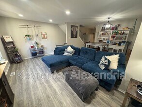 5822 Bridgetown Ct in Burke Centre, VA - Building Photo - Building Photo