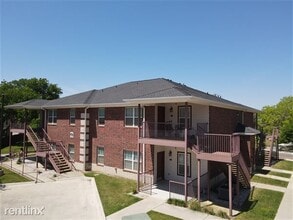 12A Apartments in Denton, TX - Building Photo - Building Photo