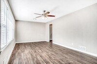 3152 Robin Rd photo'