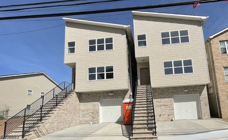 484 S 19th St in Newark, NJ - Building Photo