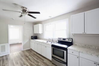 13003 W Patrick Henry Rd in Ashland, VA - Building Photo - Building Photo