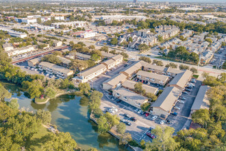 LAKESIDE ON SPRING VALLEY in Richardson, TX - Building Photo - Building Photo