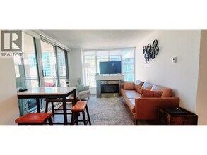 183 Keefer Pl in Vancouver, BC - Building Photo - Building Photo