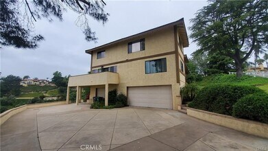 2721 Broken Feather Ln in Diamond Bar, CA - Foto de edificio - Building Photo