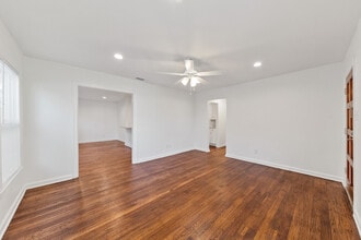 3233 Merida Ave in Fort Worth, TX - Building Photo - Building Photo