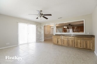 724 Bristol Dr in Raymore, MO - Building Photo - Building Photo