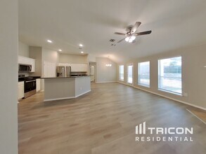 6006 Kelleemac Ct in Arlington, TX - Building Photo - Building Photo