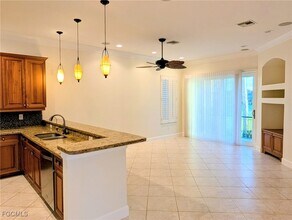 8917 Greenwich Hills Way in Ft. Myers, FL - Building Photo - Building Photo