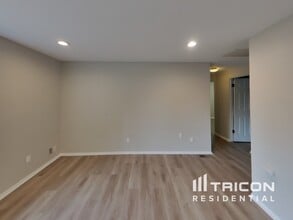 744 Wallin St in Bremerton, WA - Building Photo - Building Photo