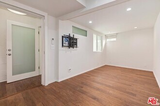 609 N Doheny Dr in Beverly Hills, CA - Building Photo - Building Photo