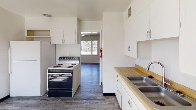 property at 1212 Janes Ln