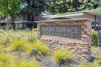 Shasta Terrace in Vacaville, CA - Foto de edificio - Building Photo