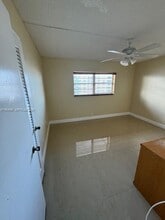 319 NE 14th Ave in Hallandale Beach, FL - Building Photo - Building Photo