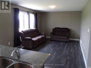 1372 Caen Ave in Woodstock, ON - Building Photo - Building Photo