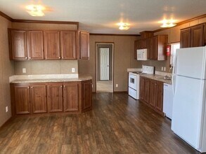 5120 Barbados Calle in Dickinson, TX - Building Photo - Building Photo