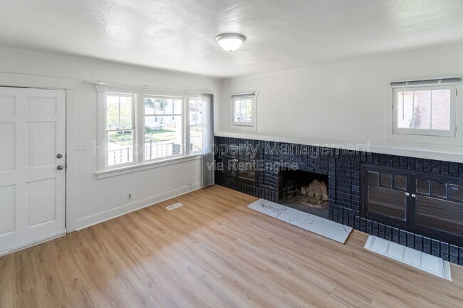 411 E Rich Ave in Spokane, WA - Building Photo - Building Photo