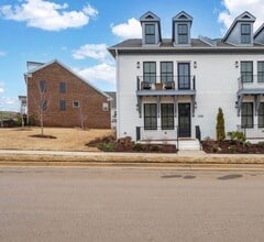 136 Iberville St in Madison, AL - Building Photo - Building Photo