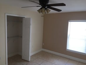 13105 Odyssey Lake Way in Orlando, FL - Building Photo - Building Photo