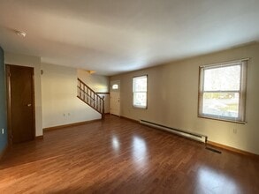 311 Oakwood Ave in State College, PA - Building Photo - Building Photo