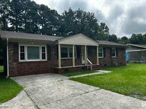 158 Old 30 Rd in Jacksonville, NC - Building Photo - Building Photo