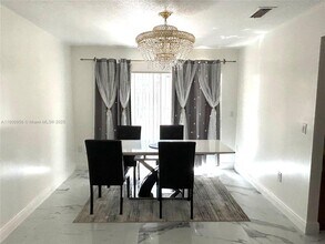 1450 NW 129th Ave in Sunrise, FL - Building Photo - Building Photo