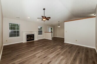 47 W Flat Rock Dr in Westfield, IN - Building Photo - Building Photo