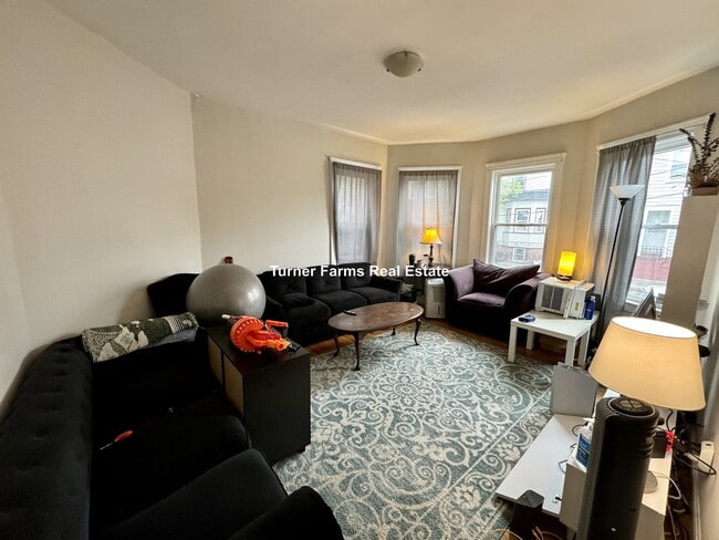 374 Prospect St, Unit 1, Unit 1