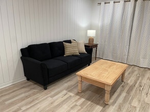 Room in Condo on Trailwood Heights Ln in Raleigh, NC - Building Photo - Building Photo