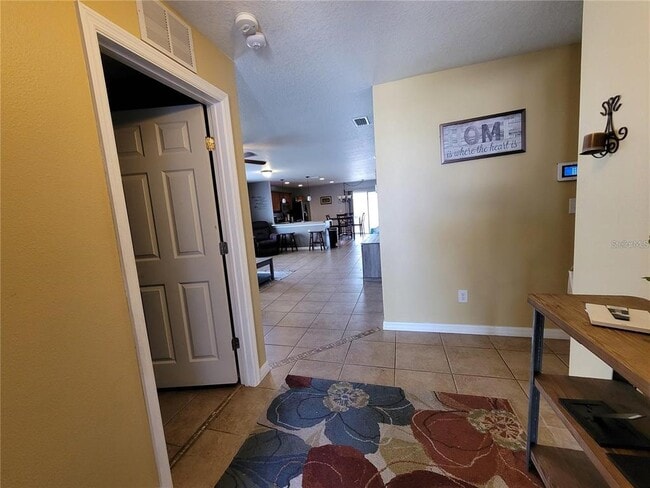 5112 Dancing Bay Ln in Wesley Chapel, FL - Building Photo - Building Photo