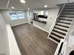 236 Kinnelon Rd in Kinnelon, NJ - Building Photo - Building Photo