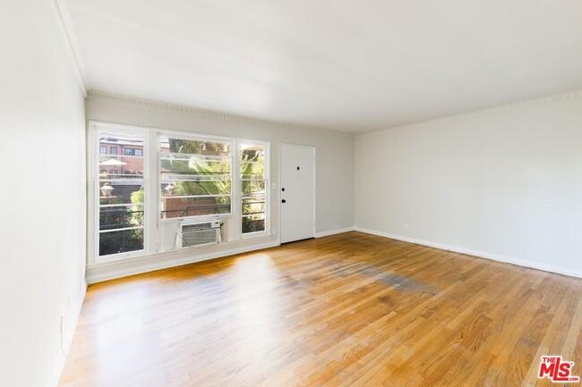 property at 1706 N Stanley Ave