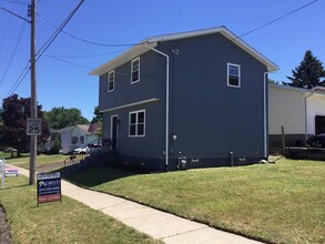 1305 E 36th St in Erie, PA - Foto de edificio - Building Photo