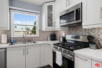 17606 Covello St in Los Angeles, CA - Building Photo - Building Photo