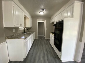 2524 SE 45th St in Oklahoma City, OK - Building Photo - Building Photo