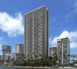 2121 Ala Wai in Honolulu, HI - Building Photo - Building Photo