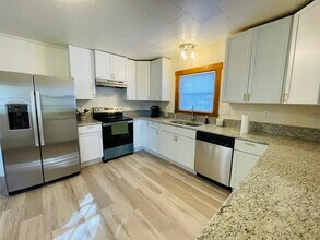 17 Arch St in Laconia, NH - Building Photo - Building Photo