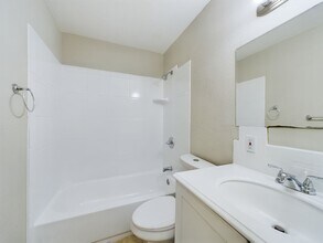 3609-3611 E 69th St in Kansas City, MO - Building Photo - Building Photo