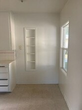 354-358 E Euclid Ave in Shafter, CA - Foto de edificio - Building Photo